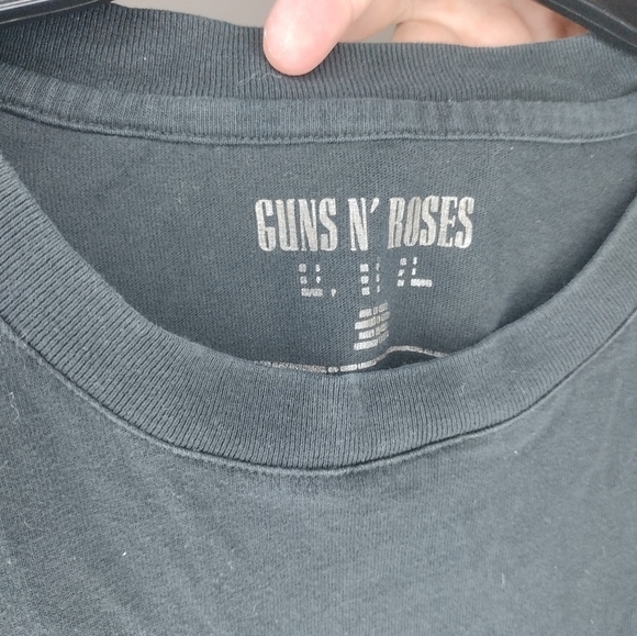 Guns N roses T shirt size small - Picture 3 of 4
